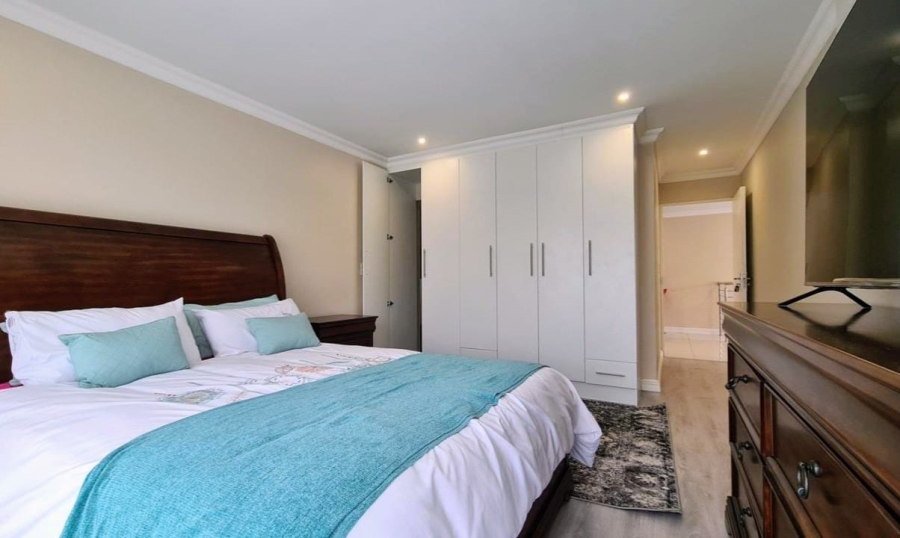 To Let 3 Bedroom Property for Rent in Winterstrand Eastern Cape